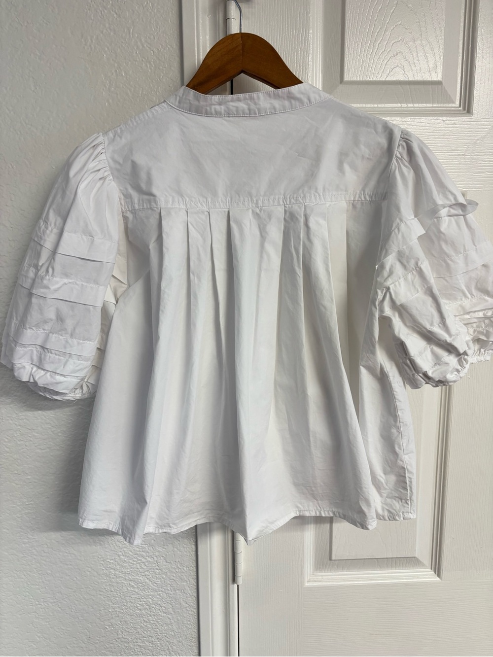 KARLIE Charlotte Poplin Pleat Sleeve Top in White Size L - Picture 5 of 6